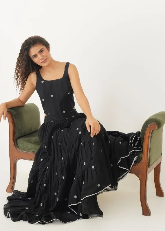 Weekend Extravaganza: Shop Now Luna Skirt Black