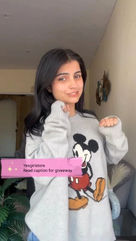 Savings Alert Micky sweater S