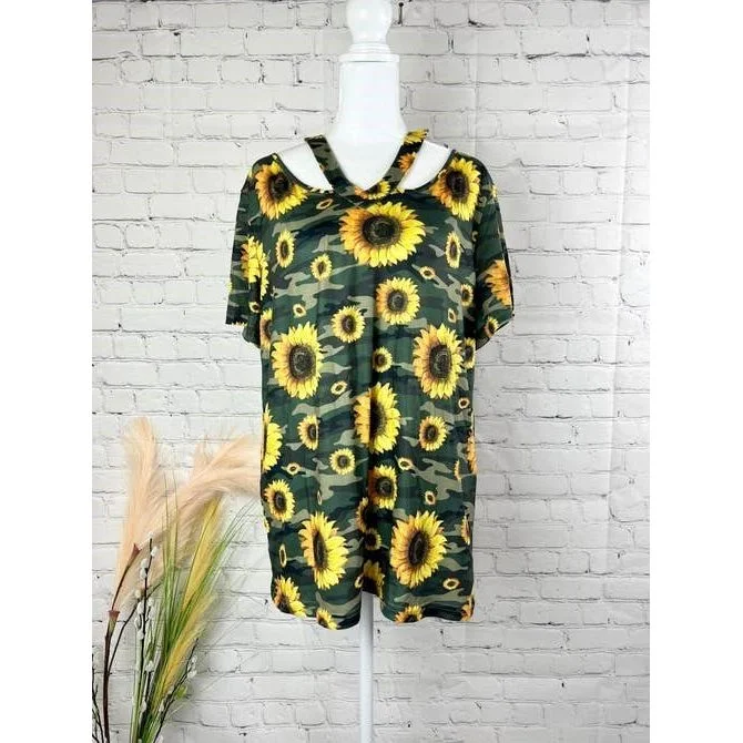 Weekend Discounts to Savor Missing Piece Cutout V-Neck Tee -Sunflower Camo