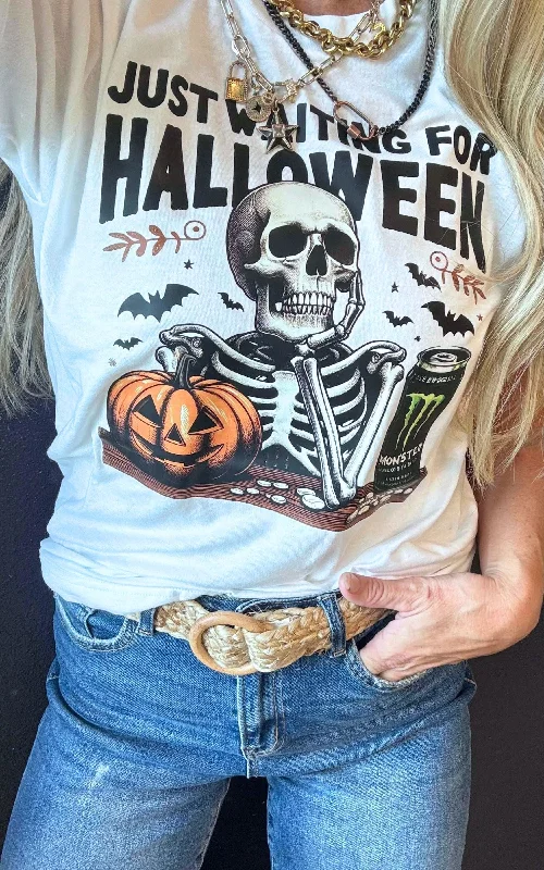 Price Fest Just Waiting for Halloween Graphic T-shirt - FINAL SALE