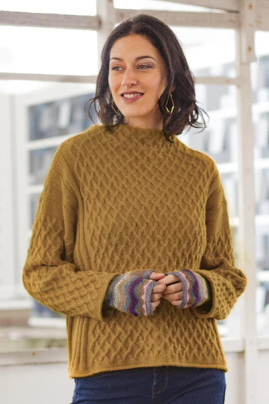 Discount Extravaganza Antique Gold Trellis Women's Antique Gold 100% Alpaca Sweater