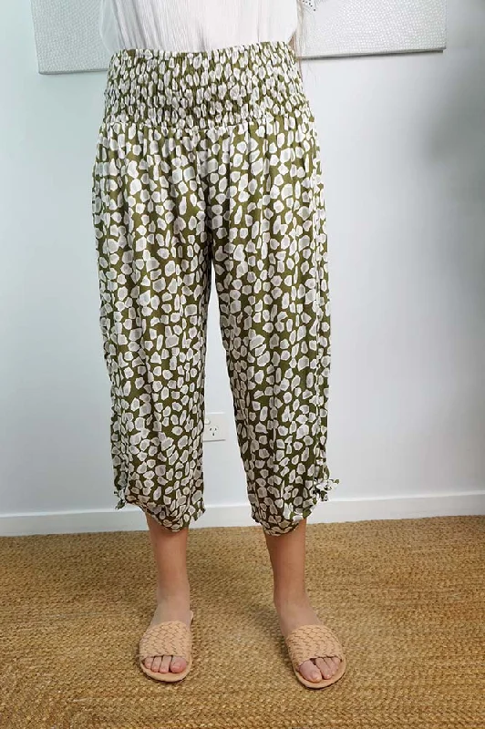 Weekend Bargains to Indulge In 3/4 Bazzar Pant "Pebble"