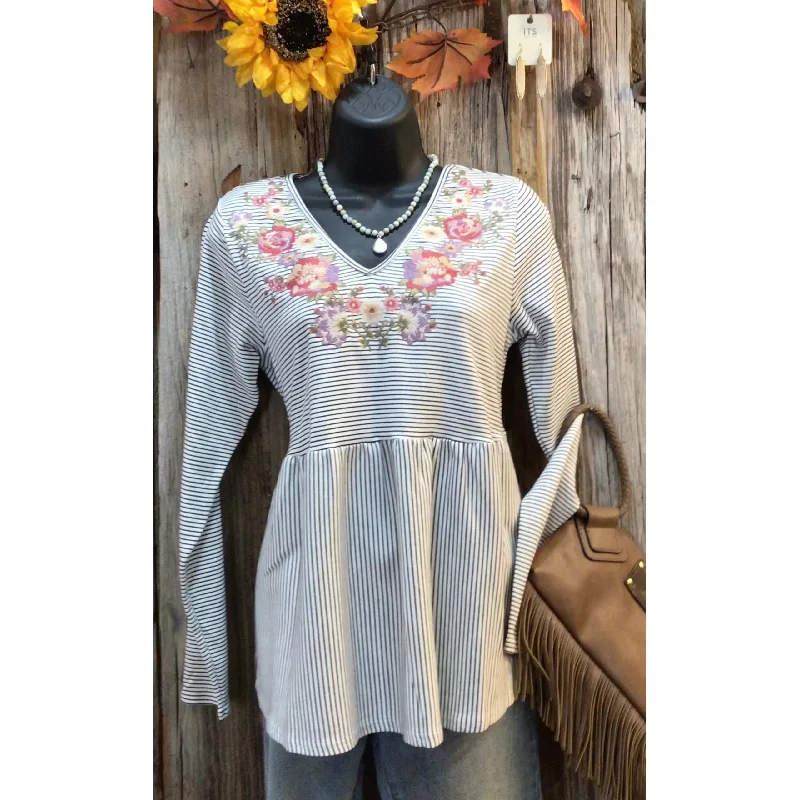 Huge Savings Babydoll Knit Top with Embroidery Floral Details Long Sleeves