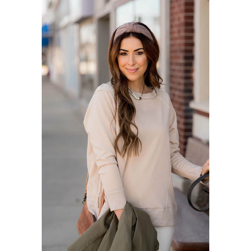 Weekend Deals That Please Raw Stitched Solid Trim Sweatshirt