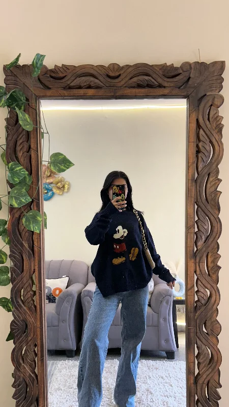 Weekend Savings Extravaganza Micky sweater M-L