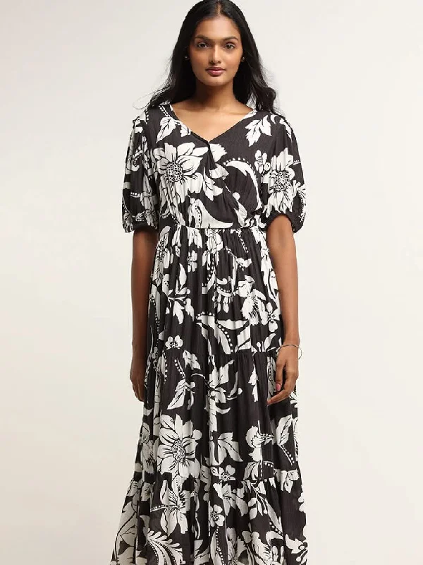 Weekend Deals to Make You Happy LOV Black Printed Dress