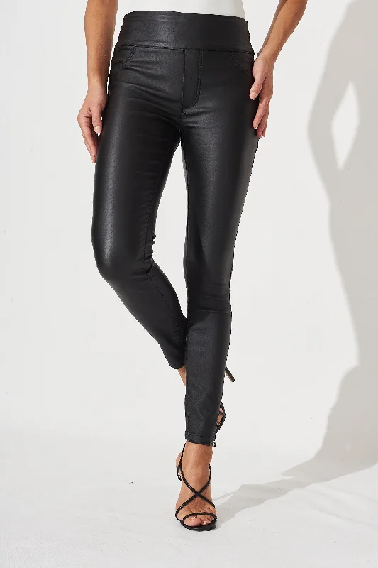 Daily Specials Avina Skinny Pants In Black