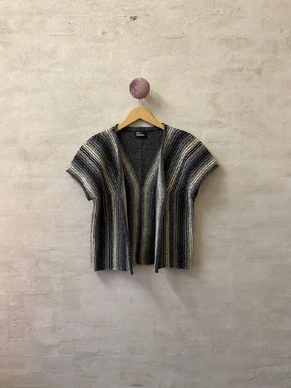Take Advantage Ypsilon vest by Hanne Falkenberg, No 20 knitting kit