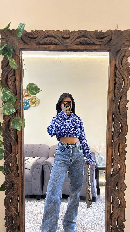 Seasonal Sale Crop sweater xs